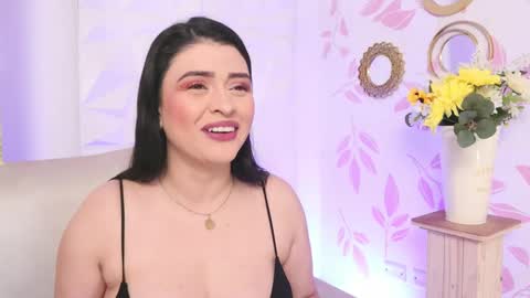 Lauren Anika online show from February 18, 12:06 pm