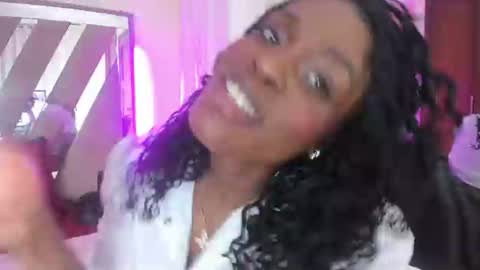 anisha_zambrano online show from July 27, 3:31 pm