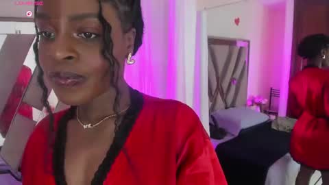 anisha_zambrano online show from July 8, 1:36 pm