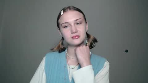 Snapshot of anisiaaa_lovesyou chatting on October 26, 7:46 pm Anisia online show from October 26, 7:46 pm