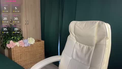 Anita online show from June 18, 1:11 am