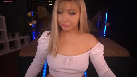 Anita online show from February 5, 3:20 pm