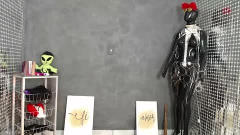 Hello My name is NaiaraPv is OPEN online show from June 3, 1:47 pm