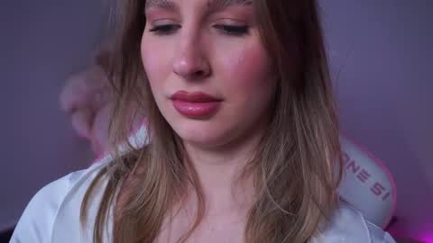 Ann online show from November 22, 2:37 pm