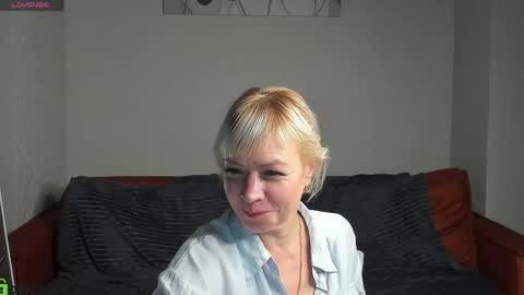 ann_annise online show from May 11, 4:04 pm