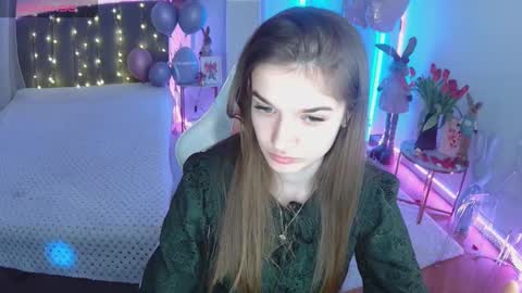 ann_woood online show from March 12, 7:56 am