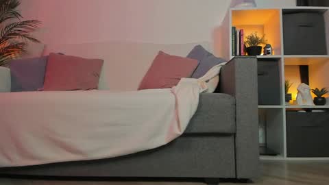Snapshot of anna_belle3 chatting on December 8, 5:39 am AnnaThe next stream is tomorrow online show from December 8, 5:39 am