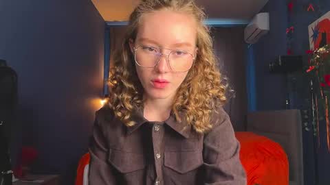 Anna online show from April 29, 12:54 pm