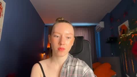 Anna online show from June 2, 11:23 am