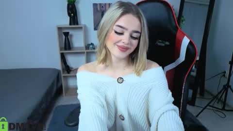 Anna online show from November 11, 3:36 pm