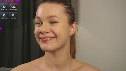 Anna online show from December 12, 3:59 pm