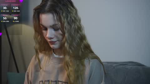 Anna online show from December 19, 12:23 pm