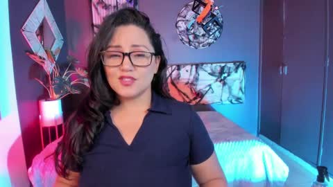 Snapshot of annaa_rose chatting on October 11, 5:01 am Anna online show from October 11, 5:01 am