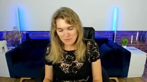 Snapshot of annabel_xxx chatting on September 11, 6:42 pm Annabel online show from September 11, 6:42 pm