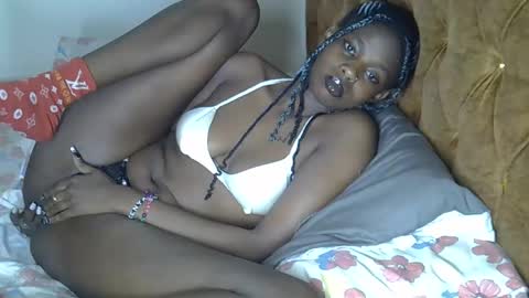 annabellapretty online show from March 18, 12:00 pm