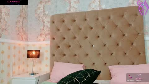 AnnaBlaze online show from September 26, 4:53 am
