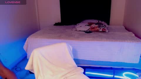 ANNA online show from May 27, 1:57 am