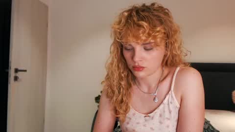 annaevv online show from July 2, 3:23 am