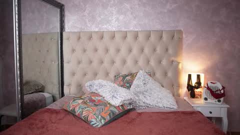 annahottyy online show from March 15, 8:40 am