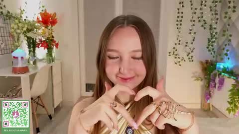 Holly Molly Im Polly online show from June 24, 8:16 pm