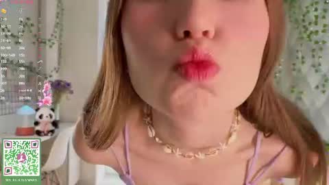 Holly Molly Im Polly online show from August 4, 12:01 pm