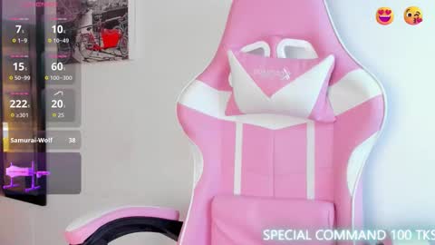 Anna online show from December 19, 1:50 pm