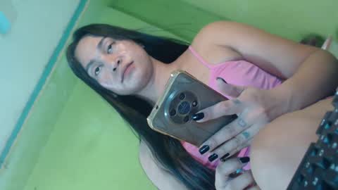 anne_hotaway online show from June 14, 6:59 am