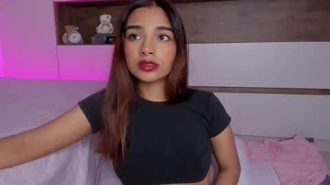 Anne online show from March 18, 4:40 am