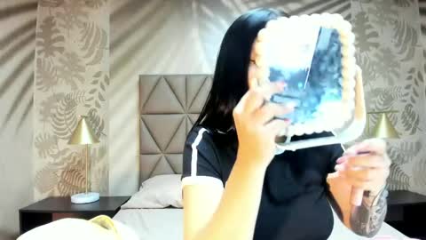 Anne online show from April 28, 3:11 am