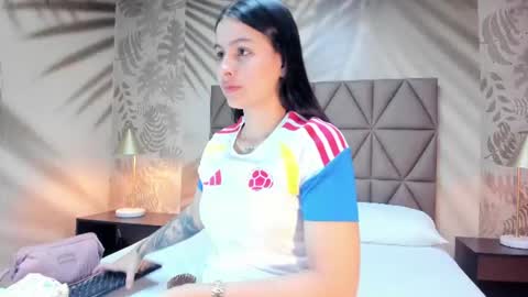 Anne online show from June 18, 4:18 am