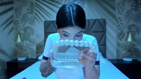 Anne online show from June 20, 3:02 am