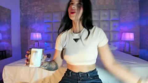 Anne online show from November 25, 4:11 am