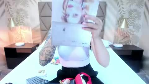 Anne online show from August 2, 3:08 am