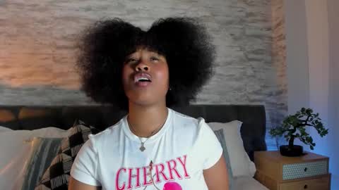 Anneth online show from December 3, 7:47 pm