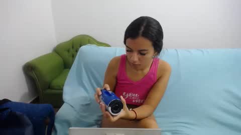 anni_horny69 online show from May 28, 10:46 am