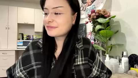 Annet online show from February 23, 2:19 pm