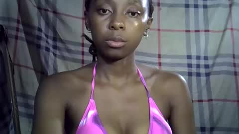 Annie online show from February 11, 9:51 pm