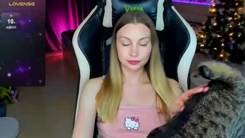 Annie online show from December 16, 1:24 am