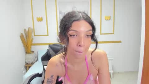 A N N I E  online show from September 9, 12:16 pm