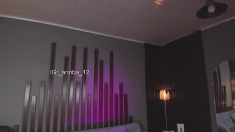 annie_barozzi online show from September 29, 1:54 pm