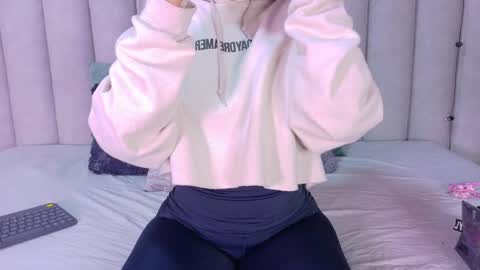 ANNIE online show from April 29, 11:37 am