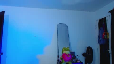 AnnieBlu3 online show from November 17, 10:18 am