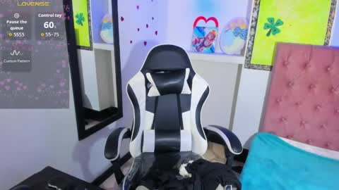 Anniee online show from May 2, 1:06 pm