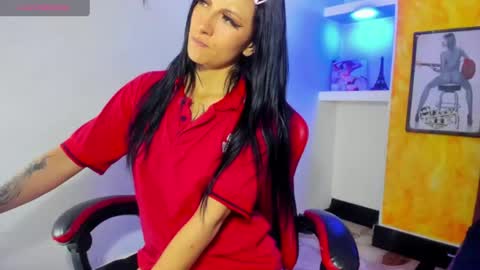 Anniee online show from June 20, 6:36 pm