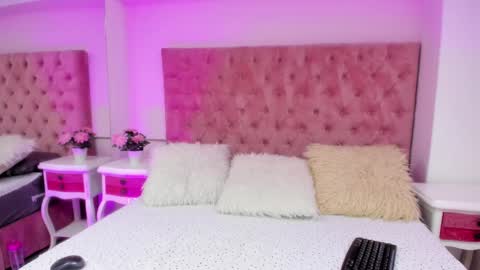 Snapshot of anniegray_12 chatting on January 21, 8:00 pm Annie online show from January 21, 8:00 pm