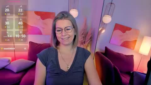 Annie online show from February 10, 6:49 am