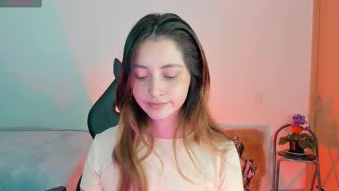 Annie online show from December 5, 4:12 am