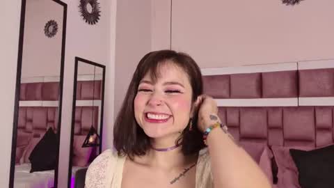 Annie online show from July 24, 11:18 am