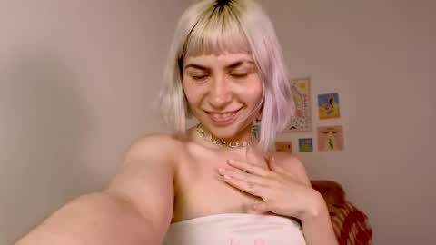 annietinky online show from November 29, 2:19 am