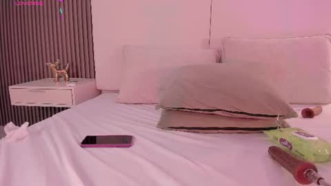 ANNIE  online show from July 10, 9:52 pm